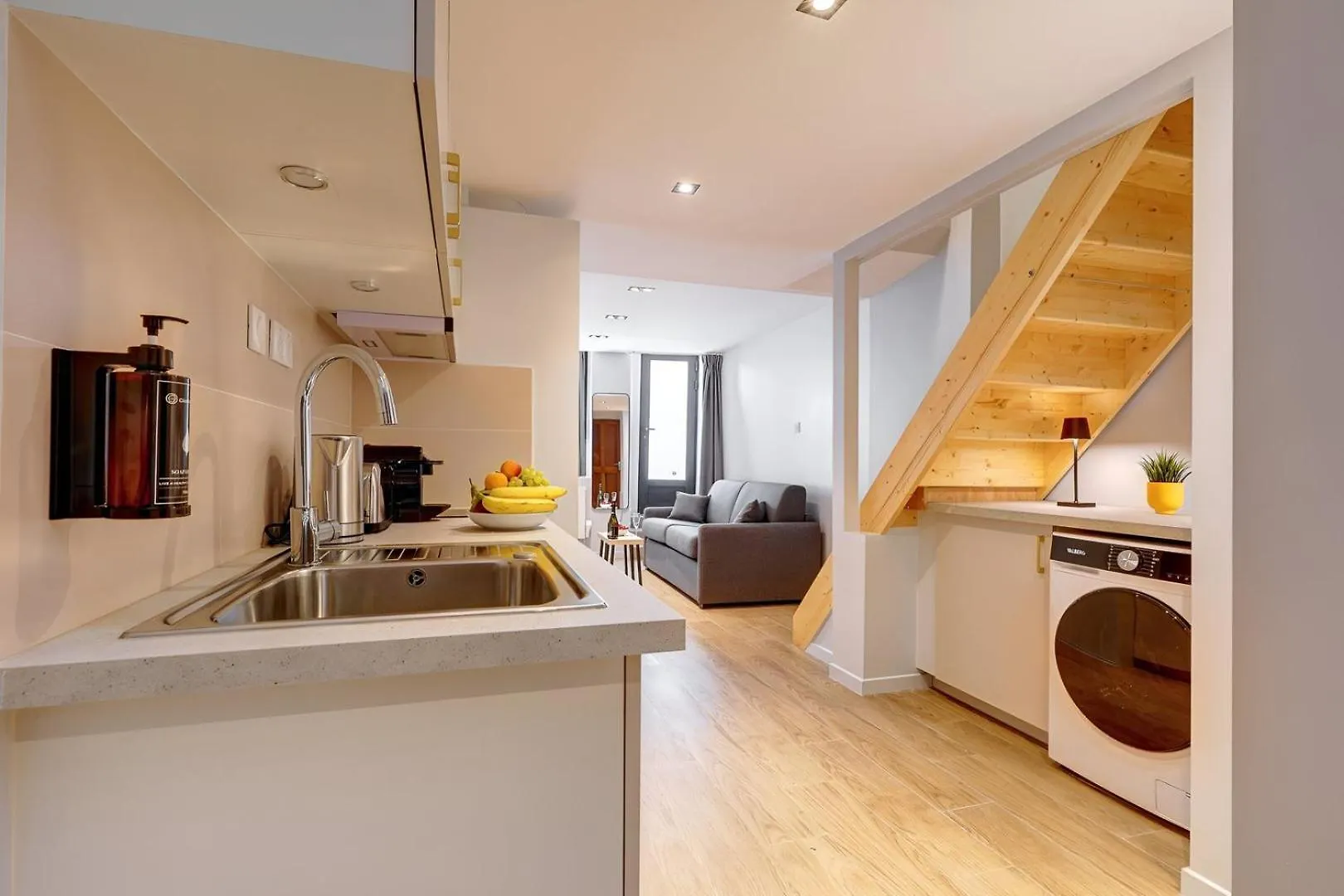 Bluestay 252 - Duplex Au Coeur De 파리 0*,