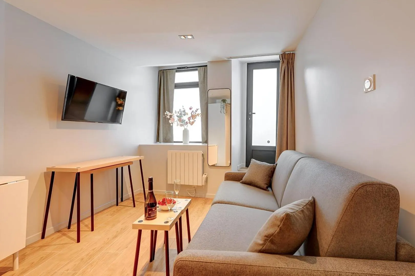 Bluestay 252 - Duplex Au Coeur De Parigi Appartamento
